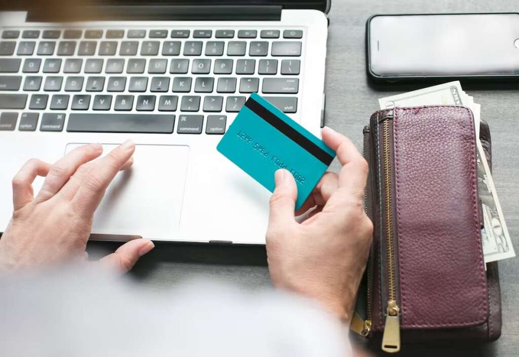 4 Benefits Of Adopting An Online Payment System In Your Business